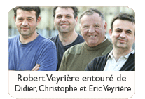 Robert Veyri�re entour� de Didier, Christophe et Eric Veyri�re.